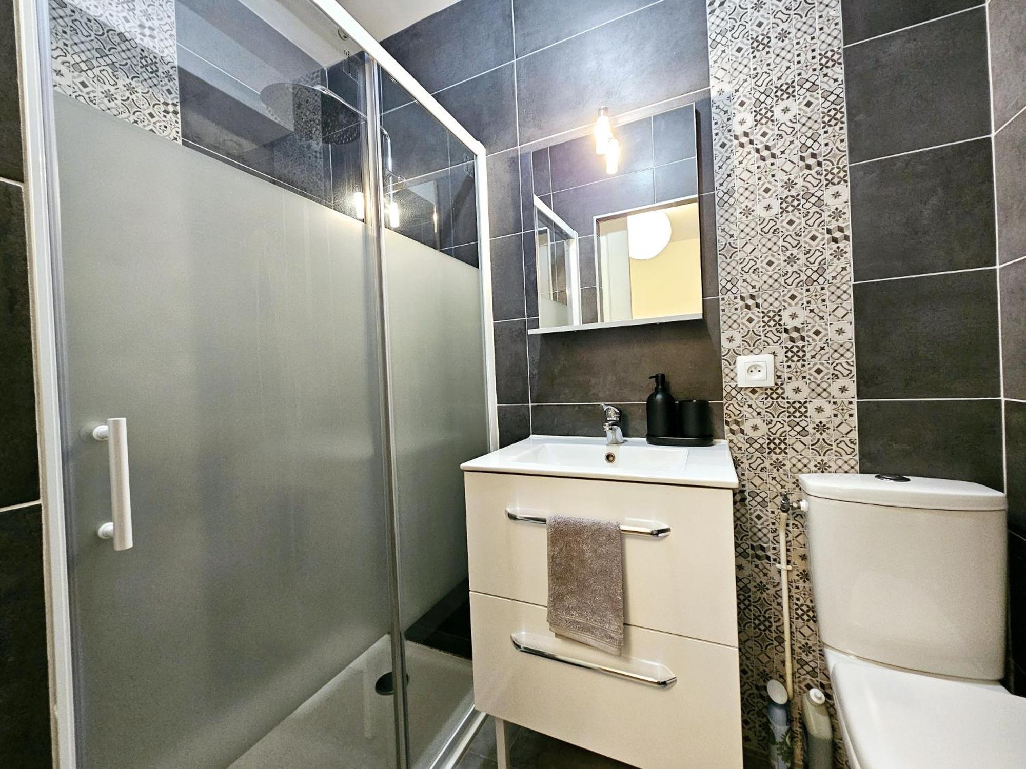 Passage Secret - Ideal Pro, Couples, Familles & Amis - Le Calme En Hypercentre - Wifi Haut Debit - Netflix - Machine A Laver - Gare, Cathedrale, Commerces, Restaurants & Transports En Commun A Moins De 10 Minutes A Pied Реймс Экстерьер фото